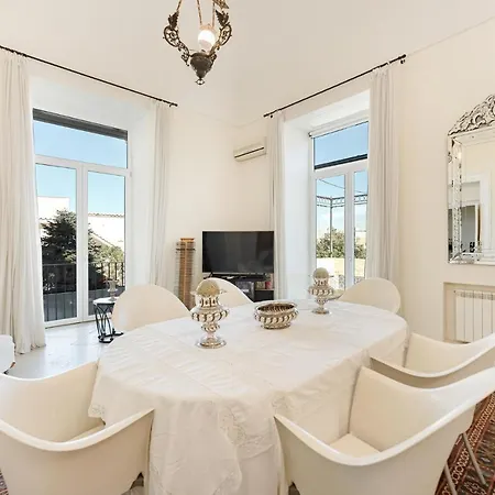 Alojamento de Acomodação e Pequeno-almoço Casa Bormioli - Maison De Charme 5*