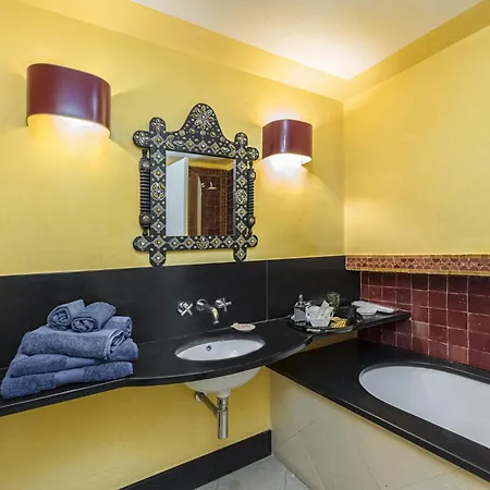 Alojamento de Acomodação e Pequeno-almoço Casa Bormioli - Maison De Charme 5*
